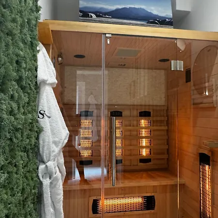 Scugnizzo Apartament *